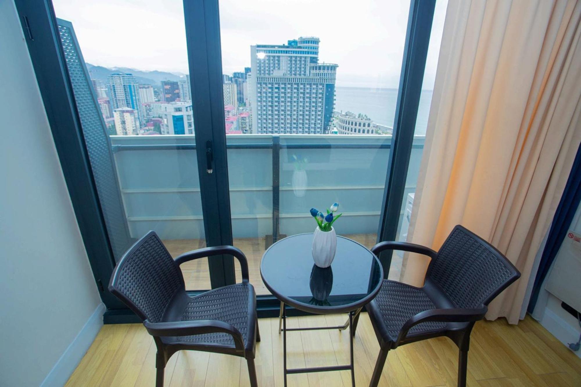 Orbi Aparthotel In Batumi Exterior photo